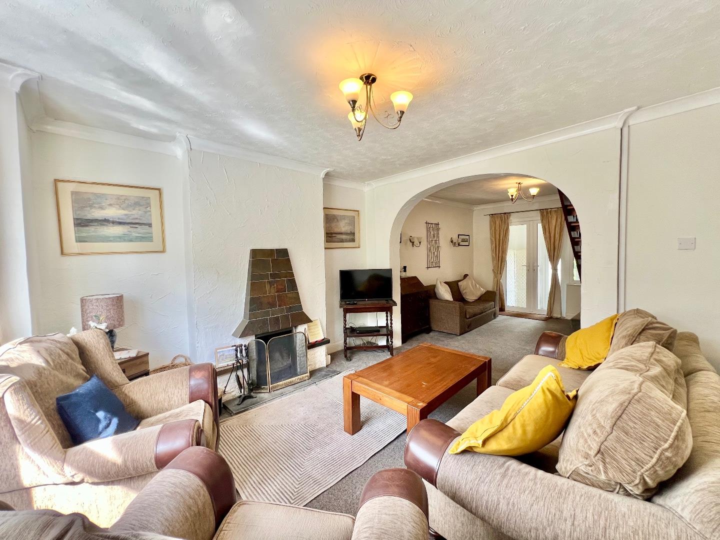 Ewenny Cross, Ewenny, Vale of Glamorgan, CF35 5AB